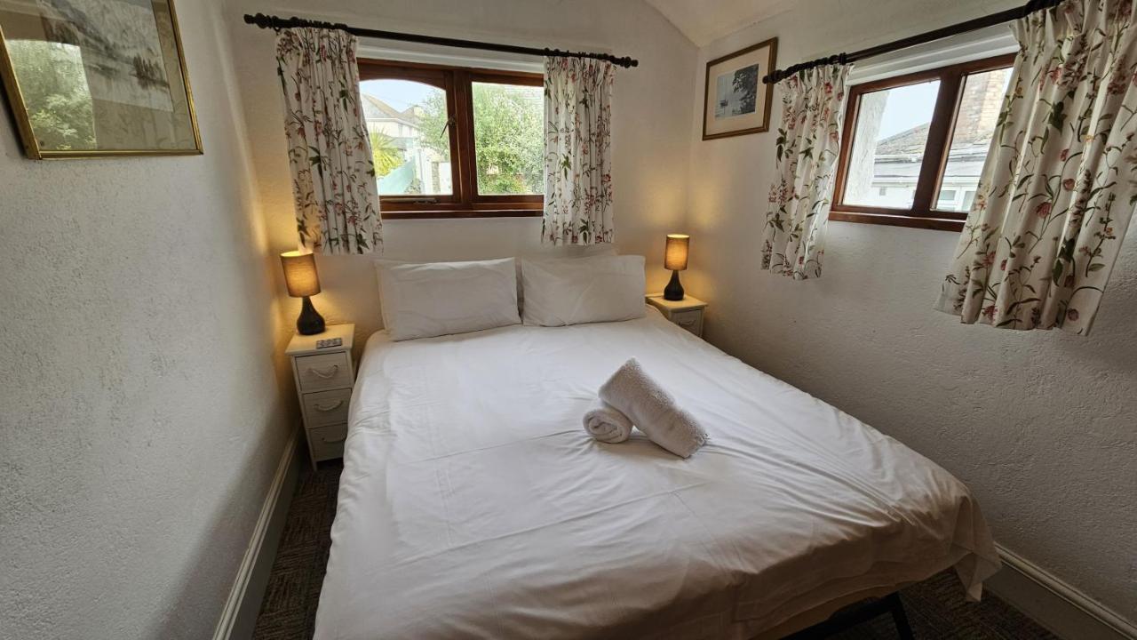 Hillside Cottage ポーツカソ エクステリア 写真