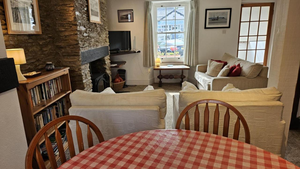 Hillside Cottage ポーツカソ エクステリア 写真